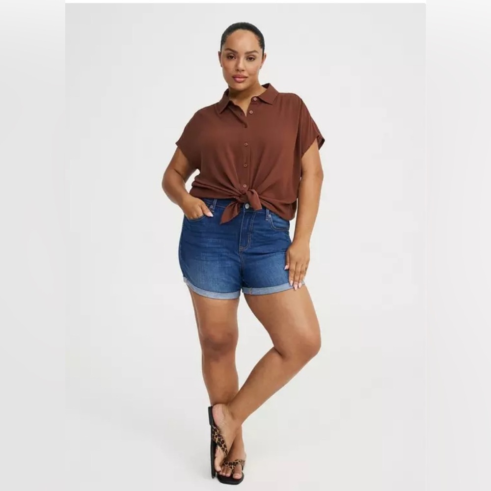 Torrid 5” Perfect High-Rise Short
